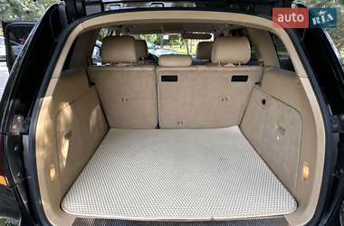 Позашляховик / Кросовер Volkswagen Touareg 2007 в 