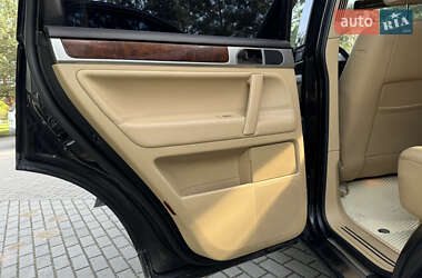 Позашляховик / Кросовер Volkswagen Touareg 2007 в 