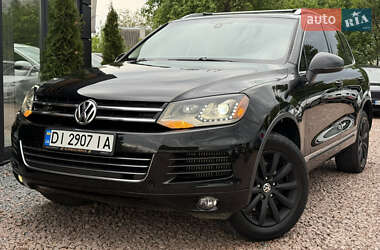 Позашляховик / Кросовер Volkswagen Touareg 2012 в 