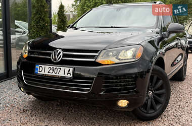 Позашляховик / Кросовер Volkswagen Touareg 2012 в 