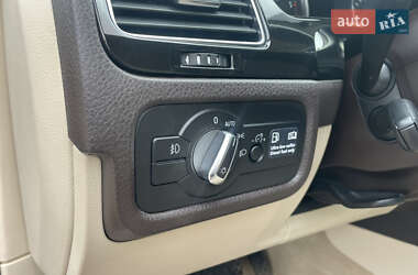 Позашляховик / Кросовер Volkswagen Touareg 2012 в 