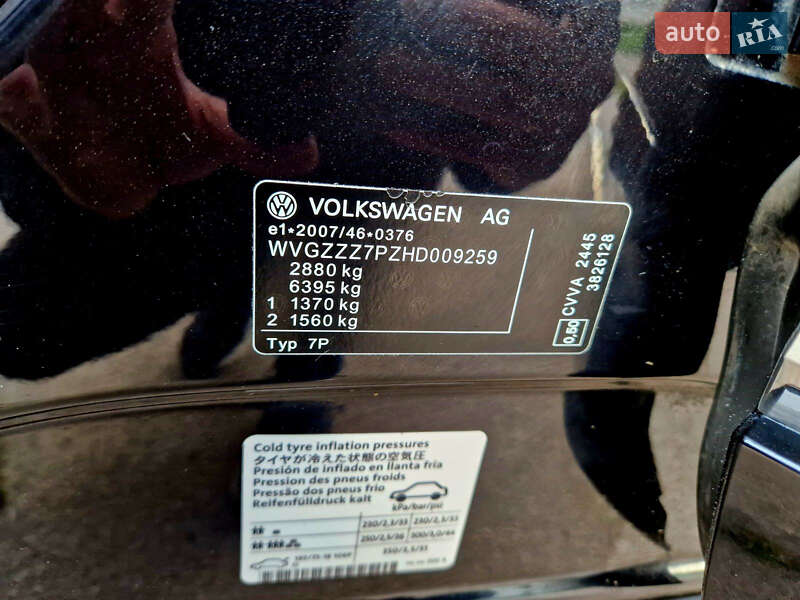 Внедорожник / Кроссовер Volkswagen Touareg 2016 в Шостке