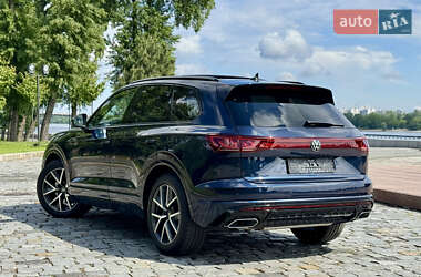 Внедорожник / Кроссовер Volkswagen Touareg 2024 в 