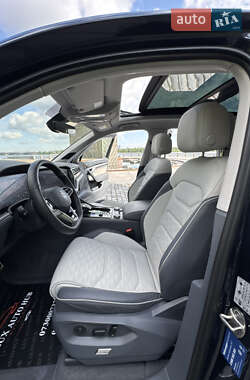 Внедорожник / Кроссовер Volkswagen Touareg 2024 в 