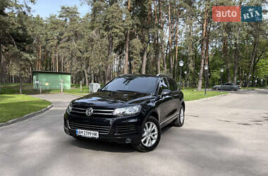 Внедорожник / Кроссовер Volkswagen Touareg 2012 в 