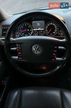 Позашляховик / Кросовер Volkswagen Touareg 2008 в 
