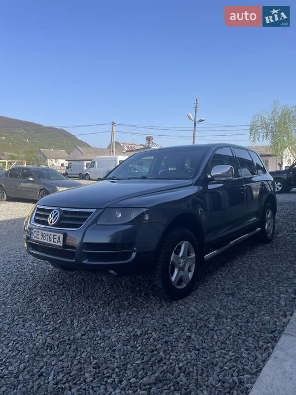 Позашляховик / Кросовер Volkswagen Touareg 2003 в 