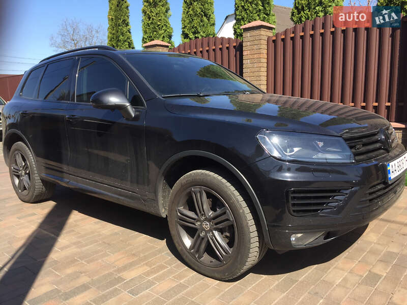 Внедорожник / Кроссовер Volkswagen Touareg 2016 в 
