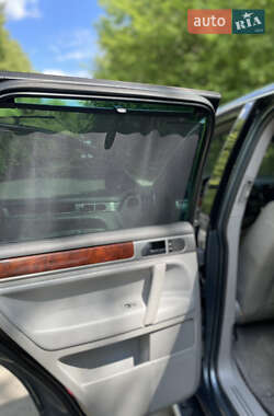 Внедорожник / Кроссовер Volkswagen Touareg 2004 в 