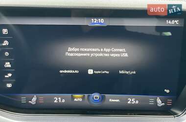 Внедорожник / Кроссовер Volkswagen Touareg 2020 в 