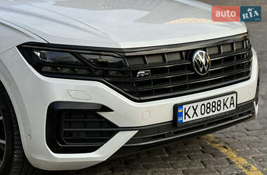 Внедорожник / Кроссовер Volkswagen Touareg 2020 в 