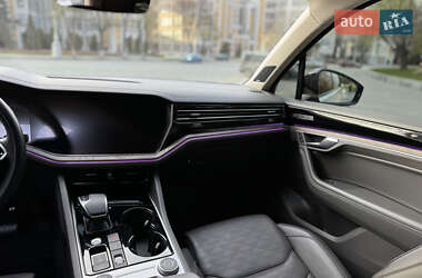 Внедорожник / Кроссовер Volkswagen Touareg 2020 в 