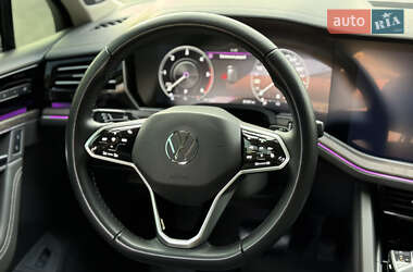 Внедорожник / Кроссовер Volkswagen Touareg 2020 в 