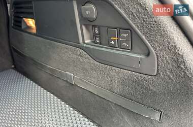 Внедорожник / Кроссовер Volkswagen Touareg 2011 в 