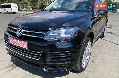 Внедорожник / Кроссовер Volkswagen Touareg 2014 в Луцке