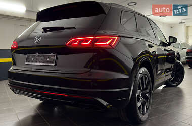 Внедорожник / Кроссовер Volkswagen Touareg 2022 в 