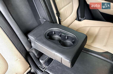 Внедорожник / Кроссовер Volkswagen Touareg 2011 в 