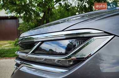 Позашляховик / Кросовер Volkswagen Touareg 2023 в 