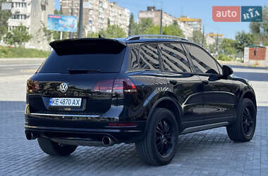 Позашляховик / Кросовер Volkswagen Touareg 2012 в 