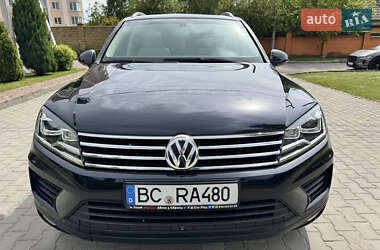 Внедорожник / Кроссовер Volkswagen Touareg 2016 в 