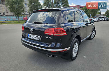 Внедорожник / Кроссовер Volkswagen Touareg 2015 в 