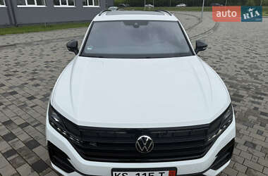 Внедорожник / Кроссовер Volkswagen Touareg 2022 в 
