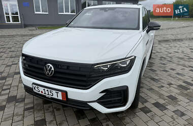Внедорожник / Кроссовер Volkswagen Touareg 2022 в 