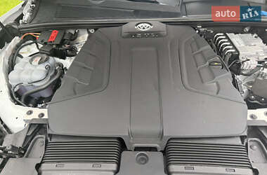 Внедорожник / Кроссовер Volkswagen Touareg 2022 в 