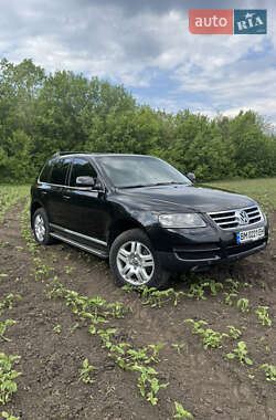 Позашляховик / Кросовер Volkswagen Touareg 2005 в Сумах