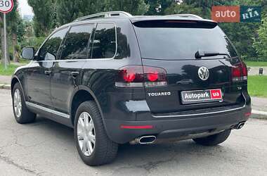 Позашляховик / Кросовер Volkswagen Touareg 2008 в 