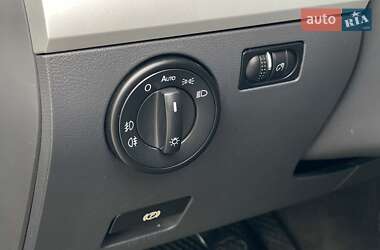 Позашляховик / Кросовер Volkswagen Touareg 2008 в 