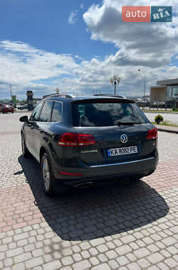 Внедорожник / Кроссовер Volkswagen Touareg 2014 в 