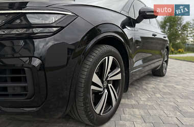 Внедорожник / Кроссовер Volkswagen Touareg 2022 в 
