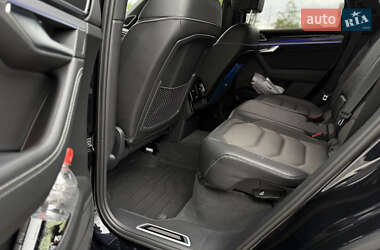 Внедорожник / Кроссовер Volkswagen Touareg 2022 в 