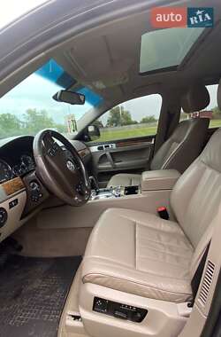 Внедорожник / Кроссовер Volkswagen Touareg 2009 в 
