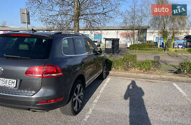 Внедорожник / Кроссовер Volkswagen Touareg 2011 в 