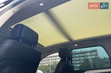 Внедорожник / Кроссовер Volkswagen Touareg 2015 в 