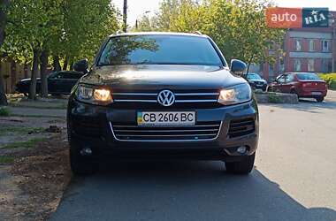 Внедорожник / Кроссовер Volkswagen Touareg 2012 в Чернигове