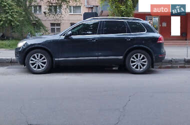 Позашляховик / Кросовер Volkswagen Touareg 2011 в Одесі