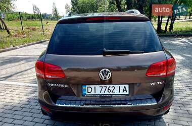 Позашляховик / Кросовер Volkswagen Touareg 2012 в 