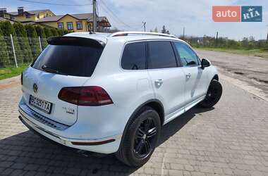 Внедорожник / Кроссовер Volkswagen Touareg 2016 в 