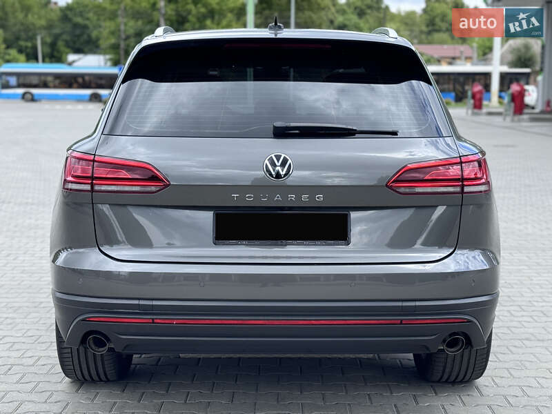 Позашляховик / Кросовер Volkswagen Touareg 2020 в Києві