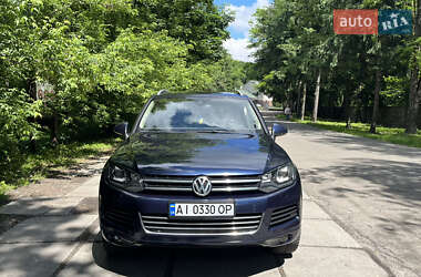 Внедорожник / Кроссовер Volkswagen Touareg 2012 в Киеве