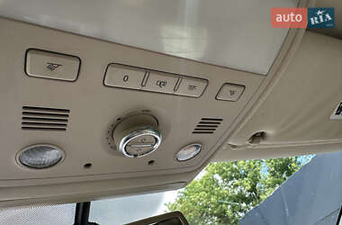 Позашляховик / Кросовер Volkswagen Touareg 2012 в 