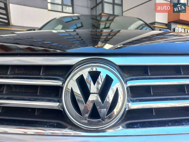 Внедорожник / Кроссовер Volkswagen Touareg 2008 в Ивано-Франковске