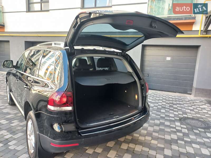 Внедорожник / Кроссовер Volkswagen Touareg 2008 в Ивано-Франковске