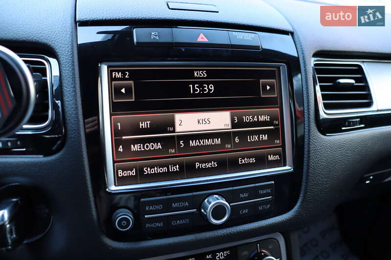 Внедорожник / Кроссовер Volkswagen Touareg 2013 в Львове