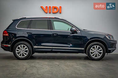 Позашляховик / Кросовер Volkswagen Touareg 2017 в 