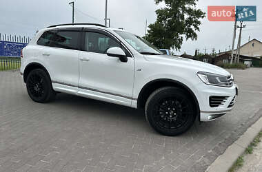 Позашляховик / Кросовер Volkswagen Touareg 2016 в 