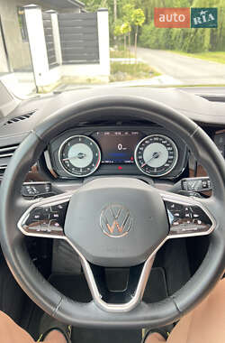 Позашляховик / Кросовер Volkswagen Touareg 2021 в Ужгороді